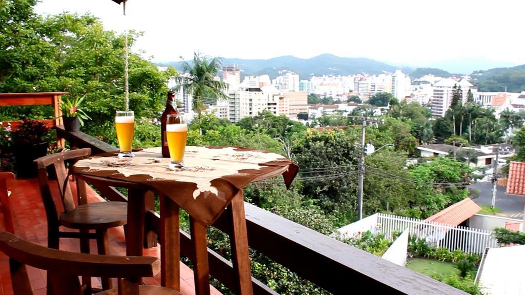 Pousada Brigite Hostel Blumenau Exterior foto